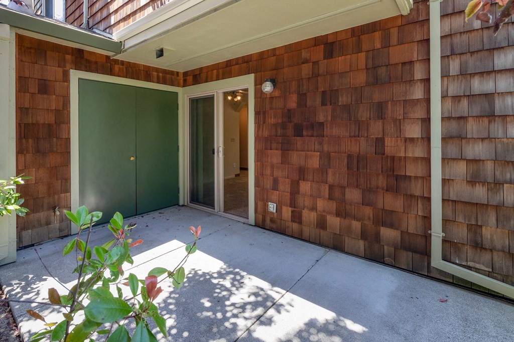 Backyard at Meadowview Apartments, Santa Rosa