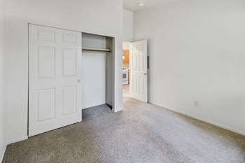 310 Butterfly Lane 1-2 Beds Apartment for Rent - Photo Gallery 36
