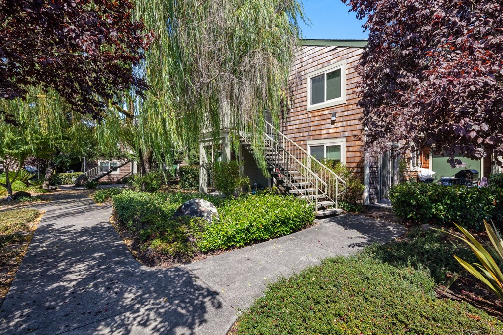 Courtyard at Meadowview Apartments, California