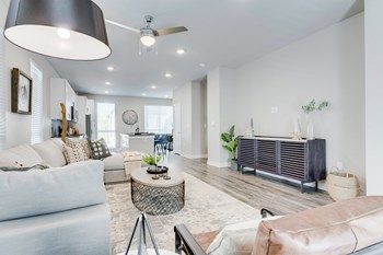 3899 S. Dallas St. 3-4 Beds Apartment, Townhouse for Rent - Photo Gallery 6