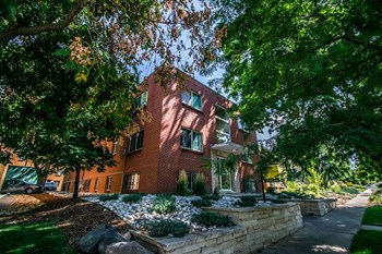 1120 York St. Studio-1 Bed Apartment for Rent - Photo Gallery 2