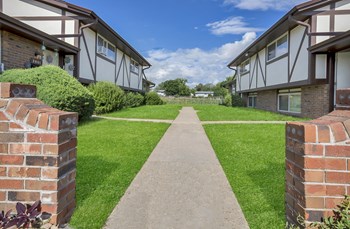 3601 Parfet Street 4 Beds Apartment, Townhouse for Rent - Photo Gallery 2