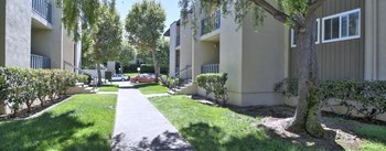 Crestview Apartments walking path - Photo Gallery 6