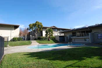 North Pool Office - Photo Gallery 3