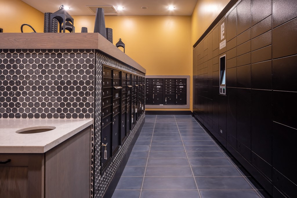 Storage lockers in Centennial apartments