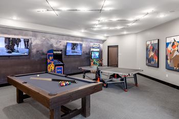 Gameroom and Sports Simulator