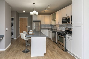 901 Xenia Avenue South Studio-2 Beds Apartment for Rent - Photo Gallery 1