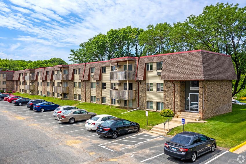 Bayberry Place Apartments, 3395 Yankee Doodle Lane, Eagan, MN RentCafe