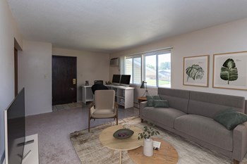 3741 Canyon Lake Drive Studio-3 Beds Apartment for Rent - Photo Gallery 3