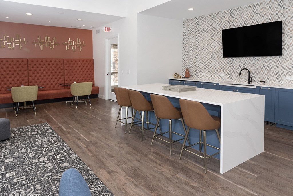 Cascade Shores Townhomes + Flats, 182 GrandeVille Road SW, Rochester