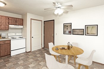 813 7th Street South 1-3 Beds Apartment for Rent - Photo Gallery 4