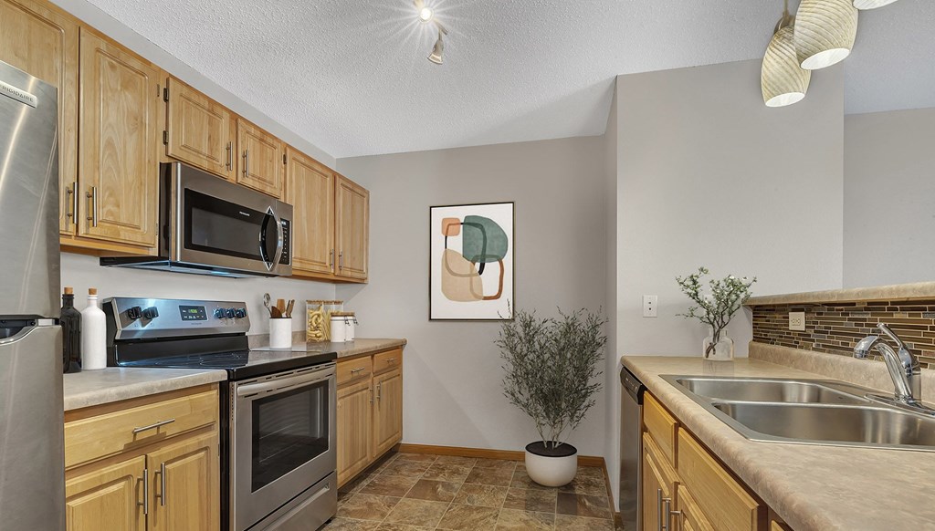 Grand Gateway Apartment Homes