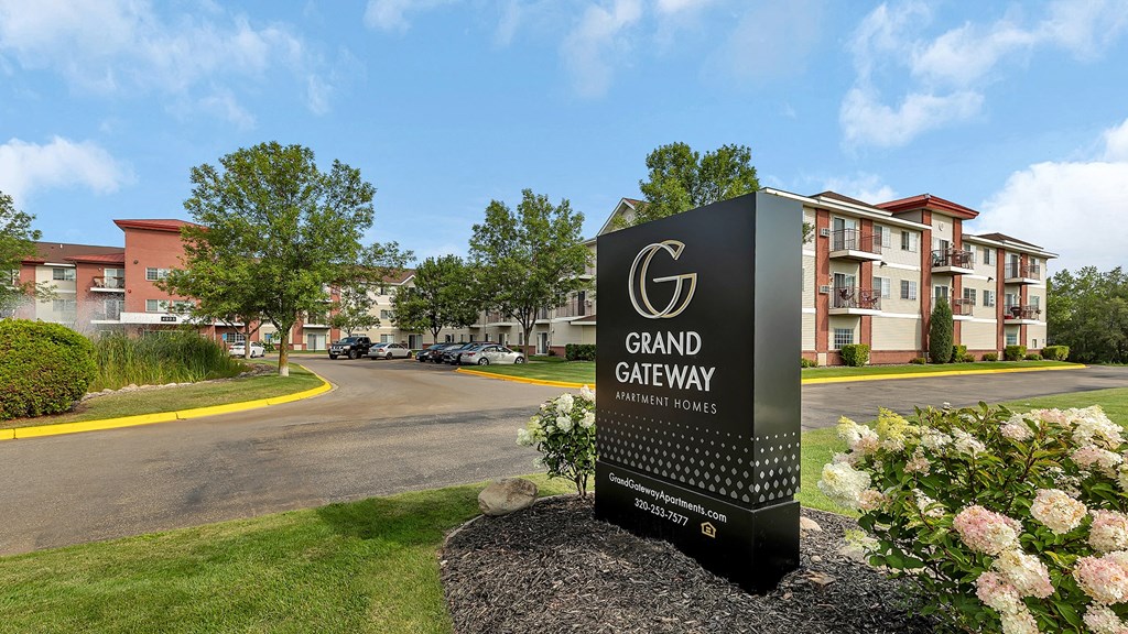 Grand Gateway Apartment Homes