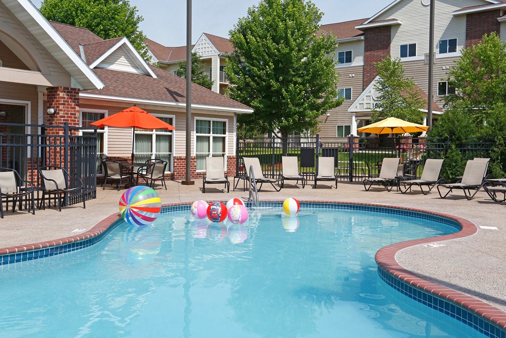 Outdoor Swimming Pool and Sun Deck