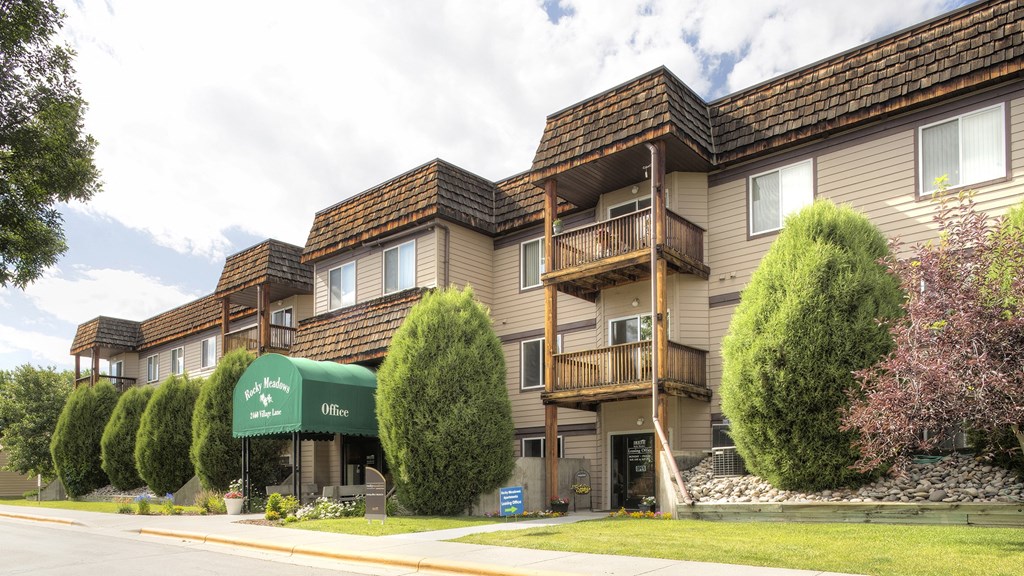 the building where the hotel is located