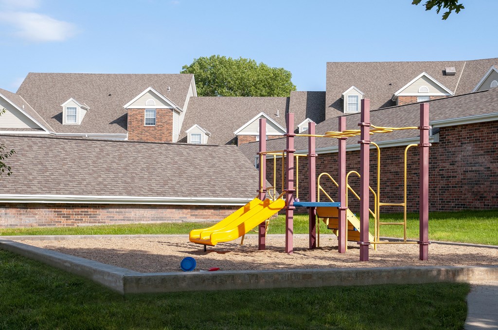 Outdoor Childrens Playground at The Donovan Apartment Homes, Lincoln