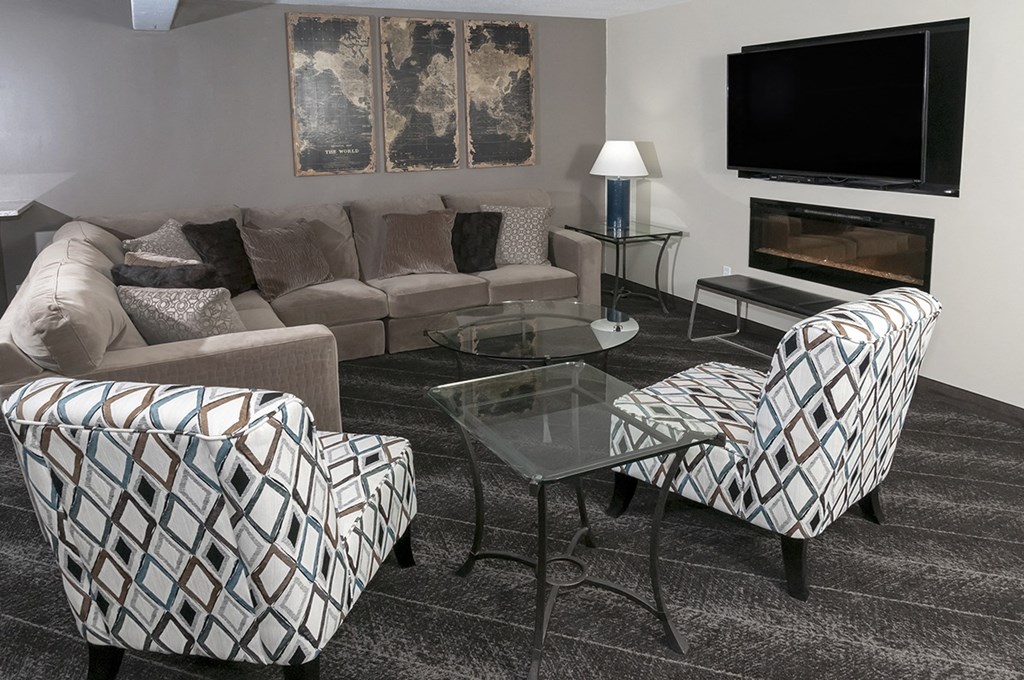 WoodhavenApartmentsMinneapolisMNEntertainGuestsInTheCommunityRoom2