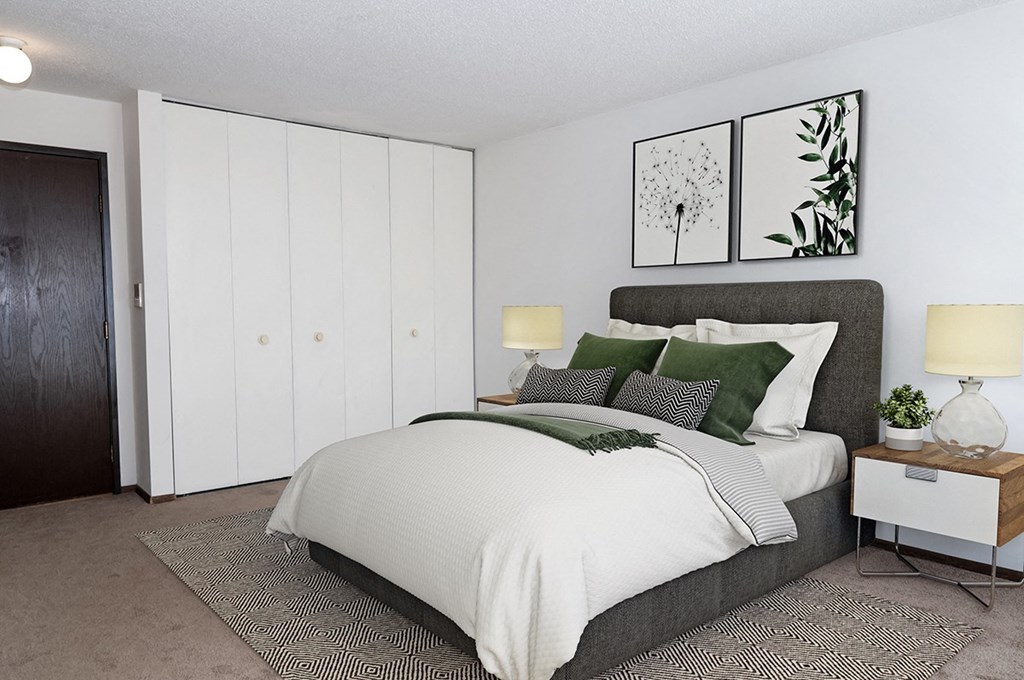 WoodhavenApartmentsMinneapolisMNLargeBedrooms