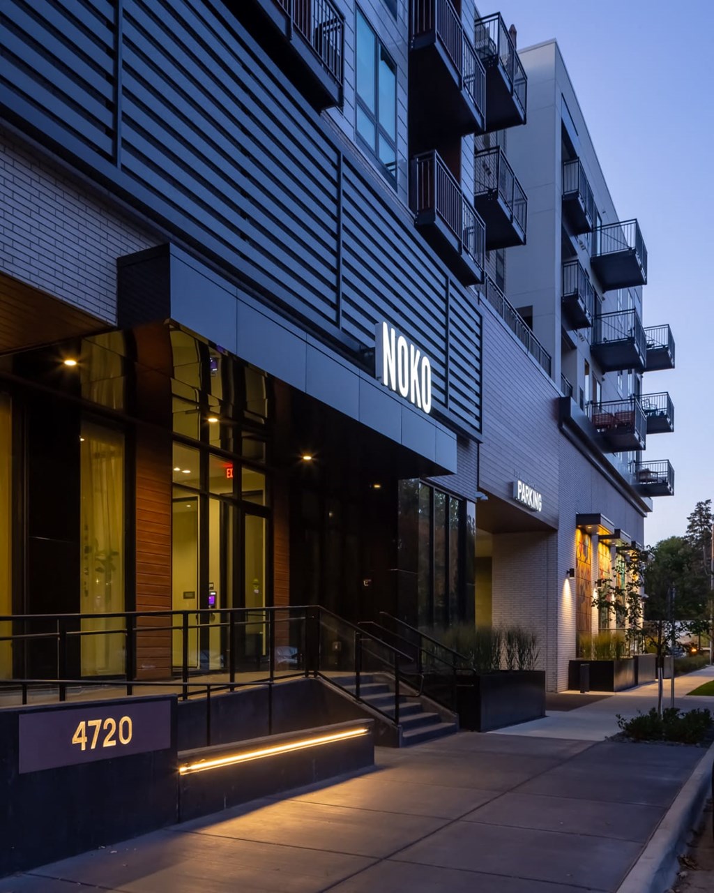 the building in which the hotel is located