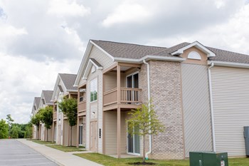 2411 Kestral Blvd 1-2 Beds Apartment for Rent - Photo Gallery 2