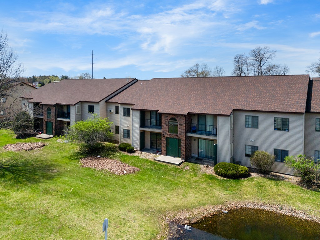 Green Landscape at The Element @ St Andrews, Mishawaka, Indiana