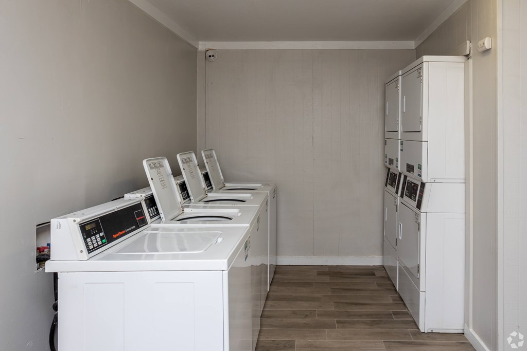 Laundry Room at La Bella Apartments, Fort Worth