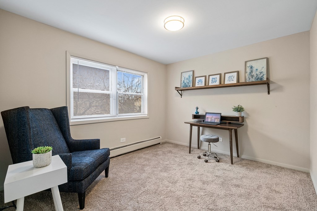 Work Desk at Hanover Park Blu Apartments, Hanover Park, IL, 60133