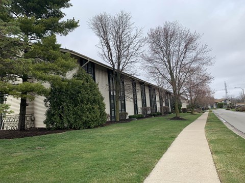 the building where the motel is located is shown