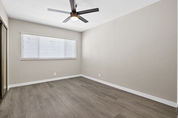311 N Idaho Street 1 Bed Apartment for Rent - Photo Gallery 12