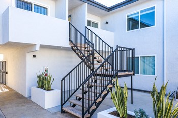 Exterior - Photo Gallery 6