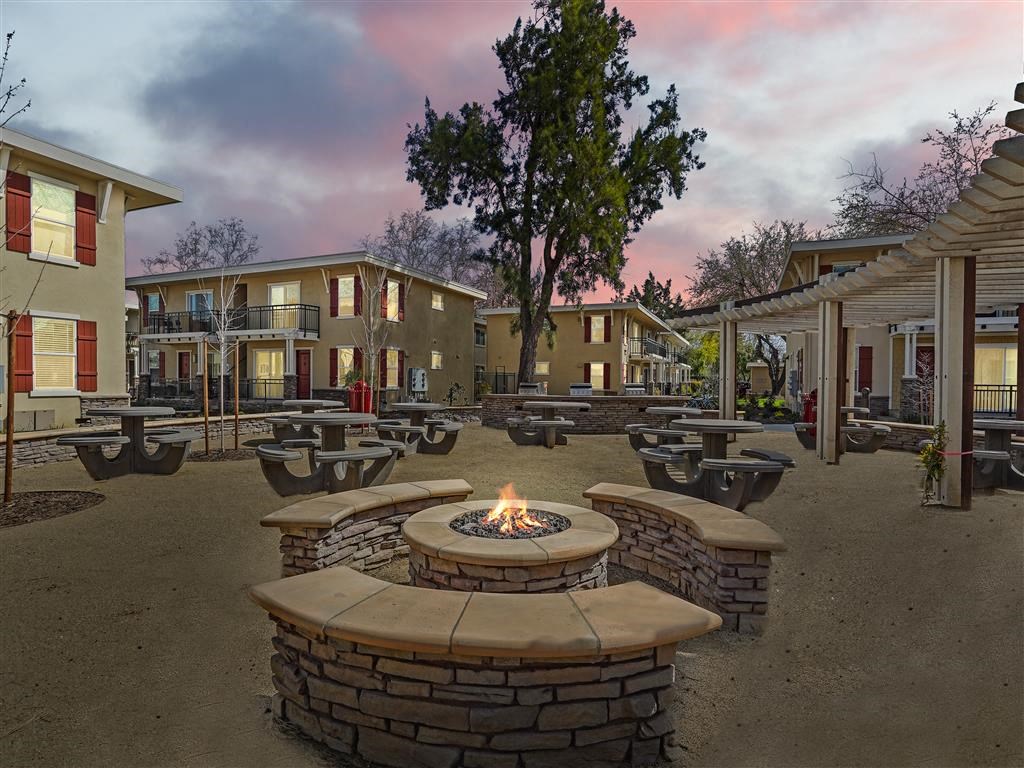 Firepit at dusk at Parkside Apartments, Davis, 95616