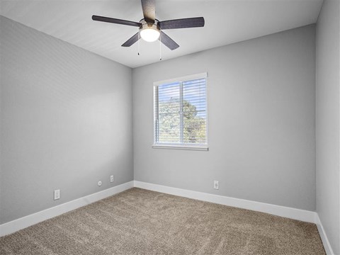 Peninsula Pines Apartments