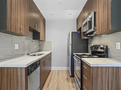 Peninsula Pines Apartments