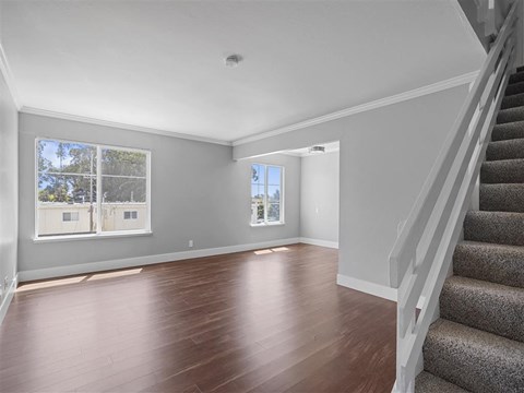 Peninsula Pines Apartments