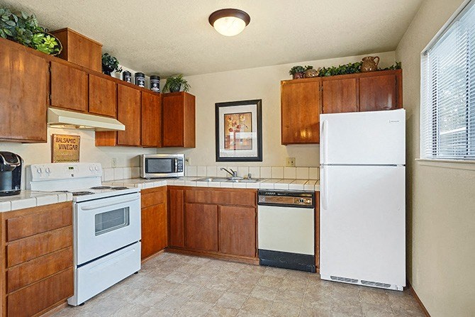 Fully Equipped Kitchen at Cypress Landing, California