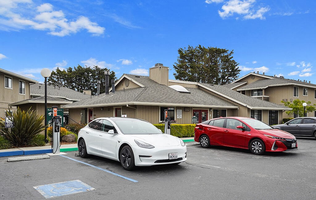 Electric Chargers at Cypress Landing, Salinas
