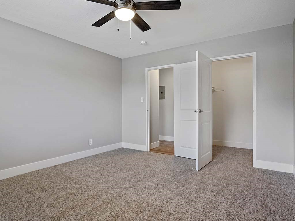 Bedroom Area With Closet at Fairmont Apartments, Pacifica, 94044