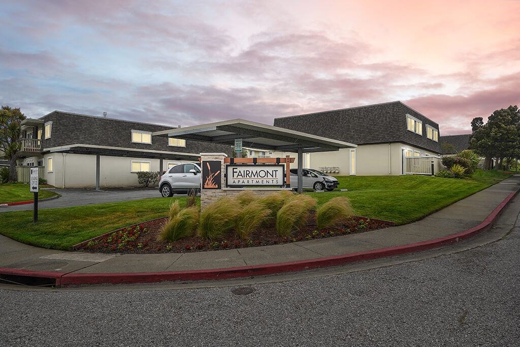 Elegant Exterior View Of Property at Fairmont Apartments, Pacifica