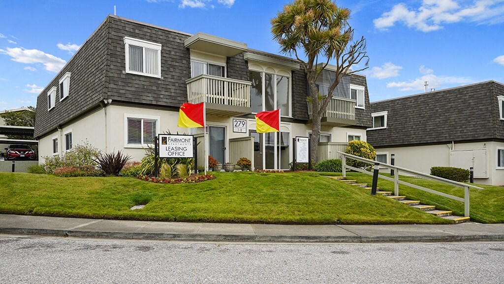 Elegant Exterior View at Fairmont Apartments, California