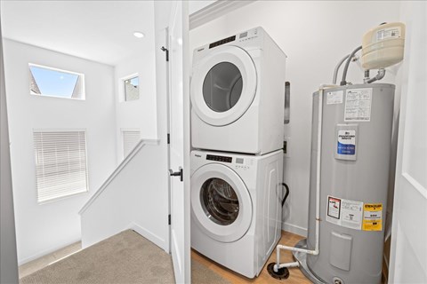 Washer Dyer at Alante Homes at Spring Run, Caldwell, 83607