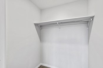 Red Rock Apartments | 2x2 Room Closet - Photo Gallery 14
