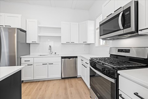 Stainless Steel Appliances at Alante Homes at Spring Run, Caldwell, ID, 83607