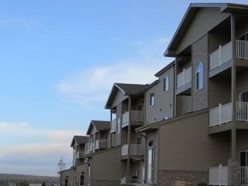 635 Northern Lights Blvd 2 Beds Apartment for Rent Photo Gallery 1