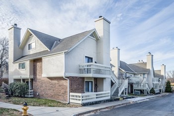 Apartments in Overland Park - Photo Gallery 6