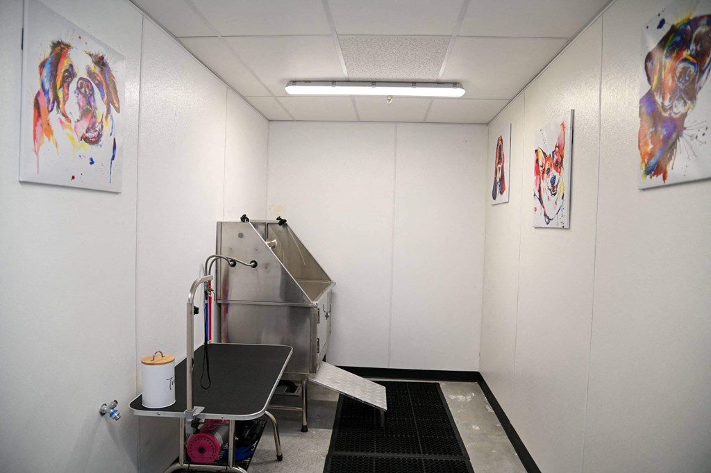 Pet Wash Station with art at SevenO2 Main Apartments, Salt Lake City, 84101