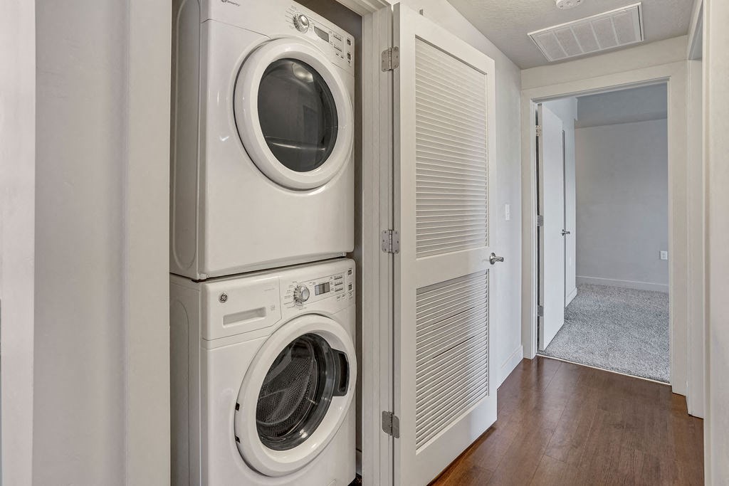 a washer and dryer in a laundry room at Wilmington Flats Apartments, Salt Lake City