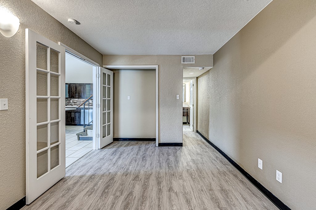 af two story bedroom side view