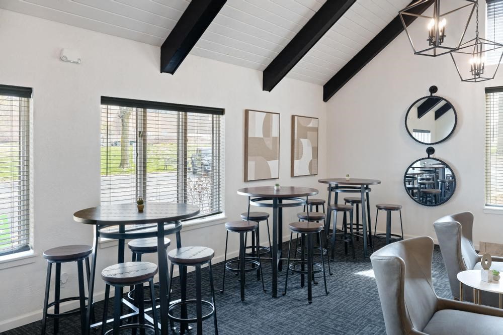 a restaurant or other place to eat at residence & conference centre windsor