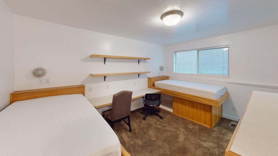 Halladay - Hall Of Justice - 500 N 530 E  (Student)