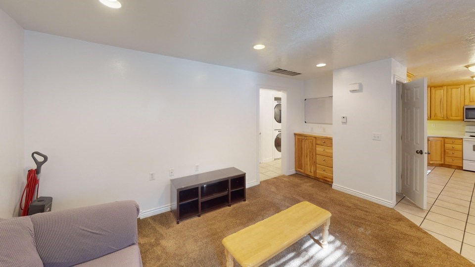 Halladay - Hall Of Justice - 500 N 530 E  (Student)